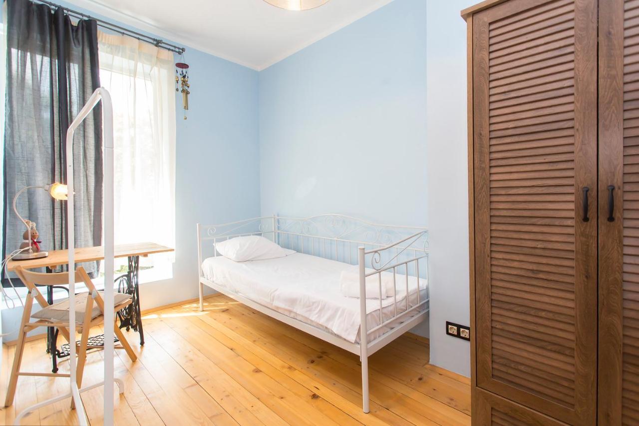 Colorful 2Bdr Apartment In The City Center صوفيا المظهر الخارجي الصورة