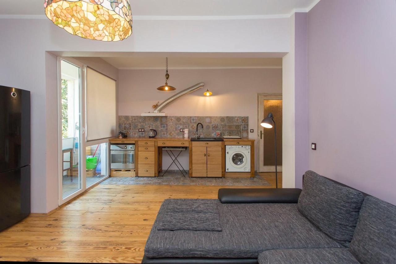Colorful 2Bdr Apartment In The City Center صوفيا المظهر الخارجي الصورة